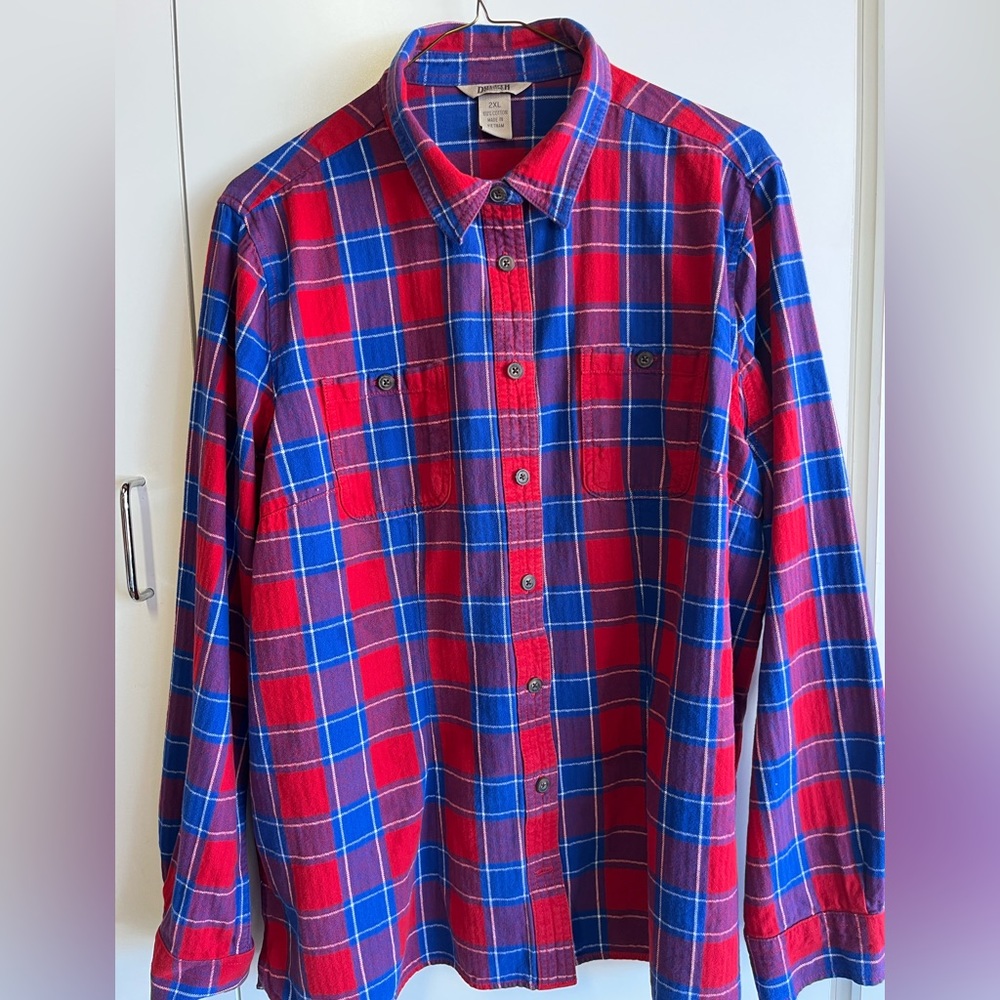 Men’s Duluth trading Co. 2 XL red and blue plaid shirt.